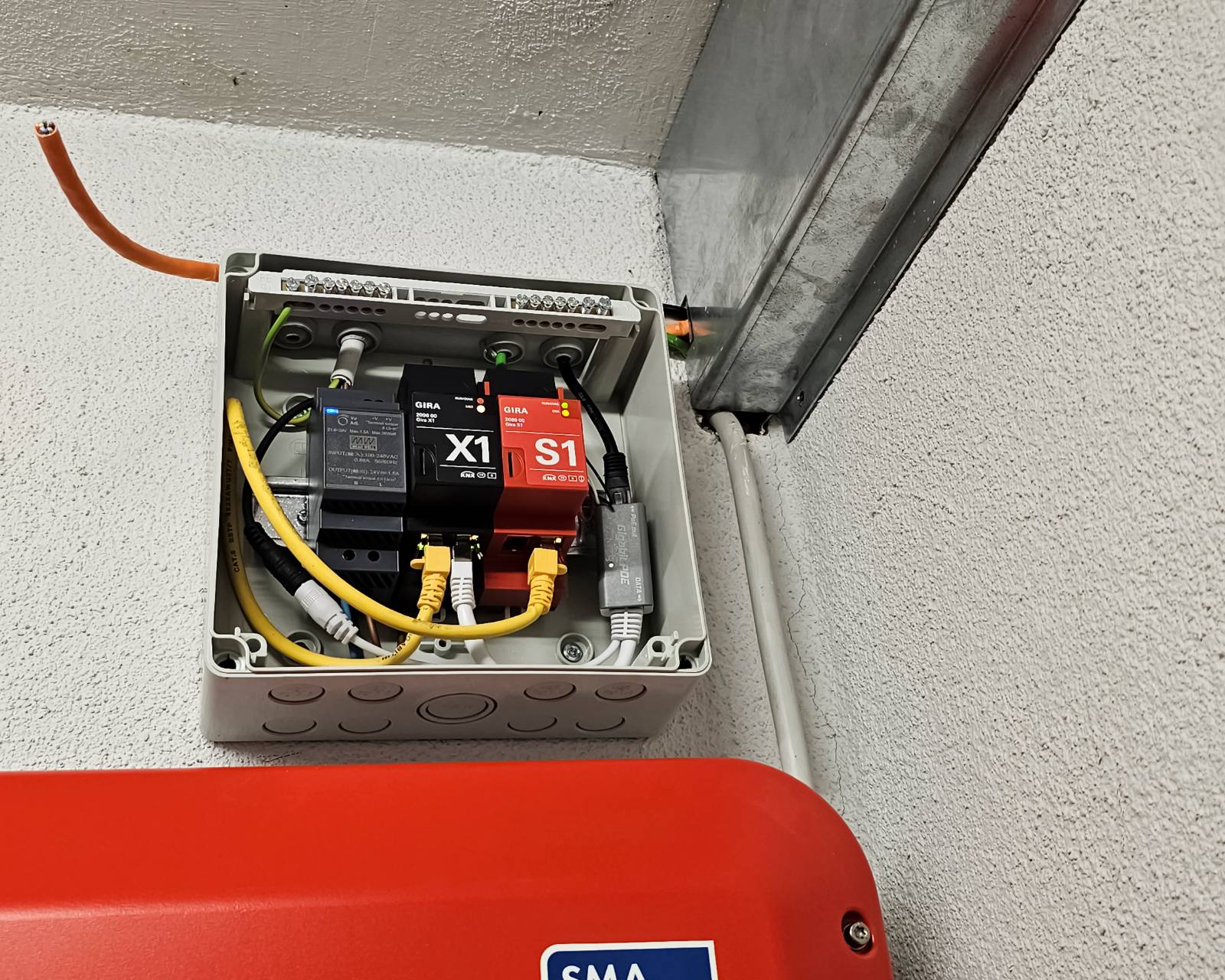 KNX-Server Gira X1 und S1 in der Unterverteilung — Smart Home von ENELAN Hamburg